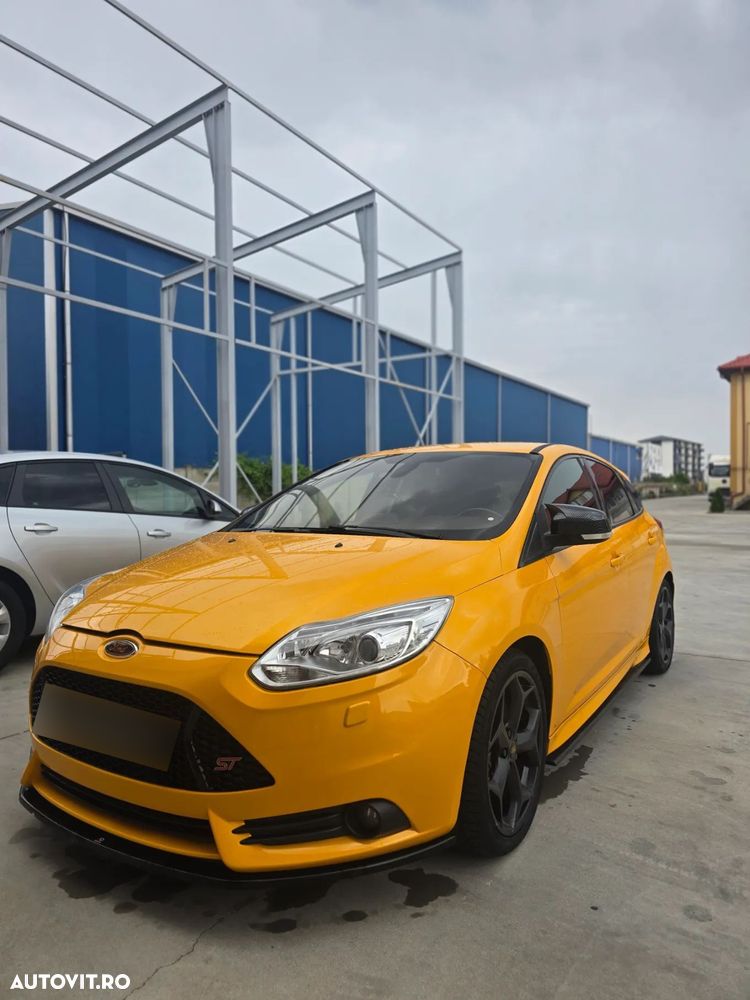 Ford Focus 2.0 Ecoboost ST - 6