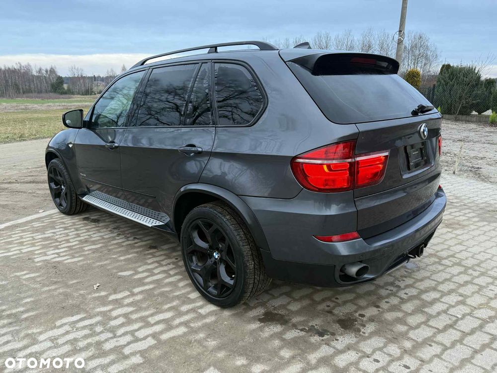 BMW X5 xDrive35i Edition Exclusive - 11