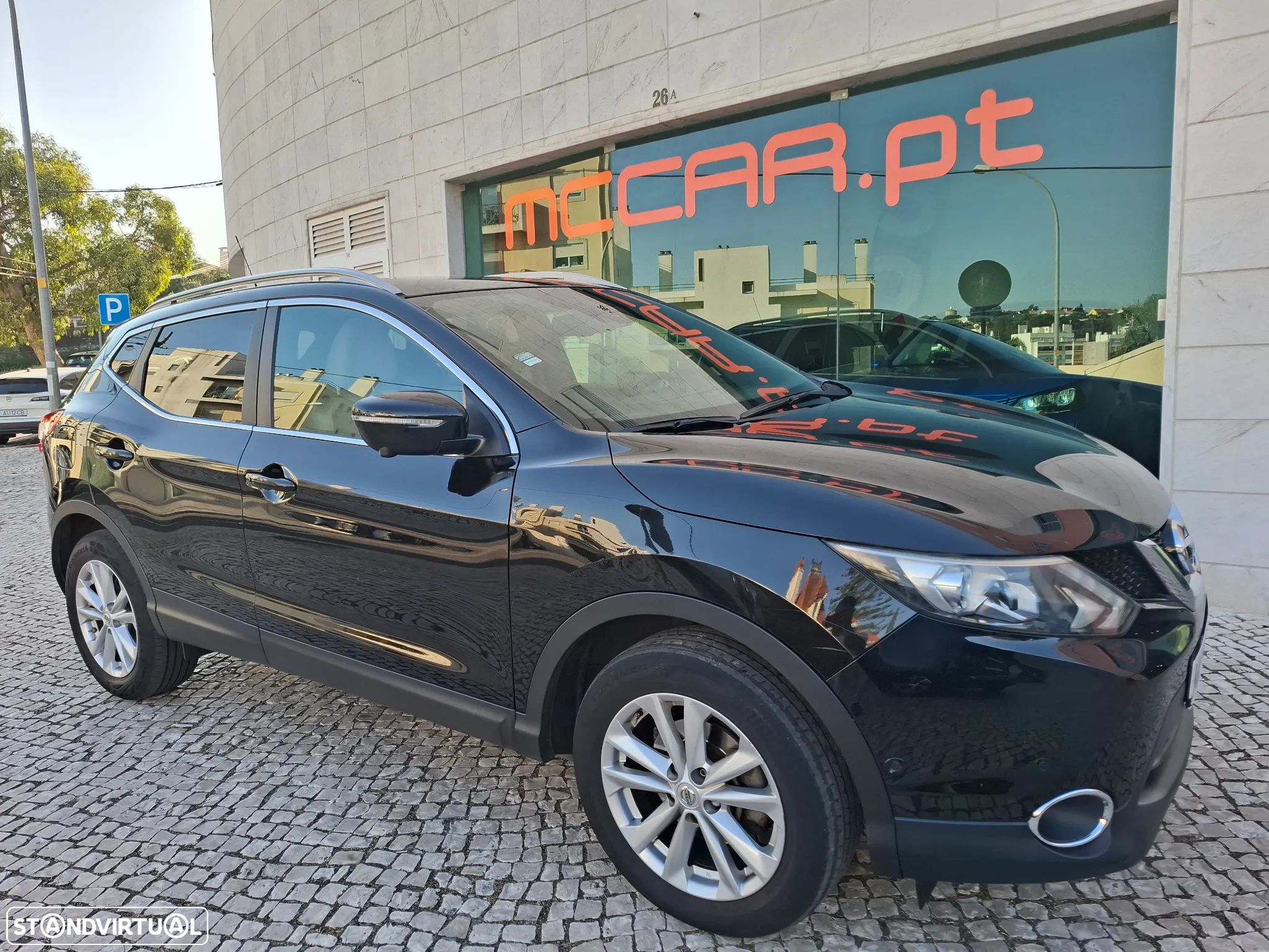 Nissan Qashqai 1.5 dCi Tekna Alcantara - 1