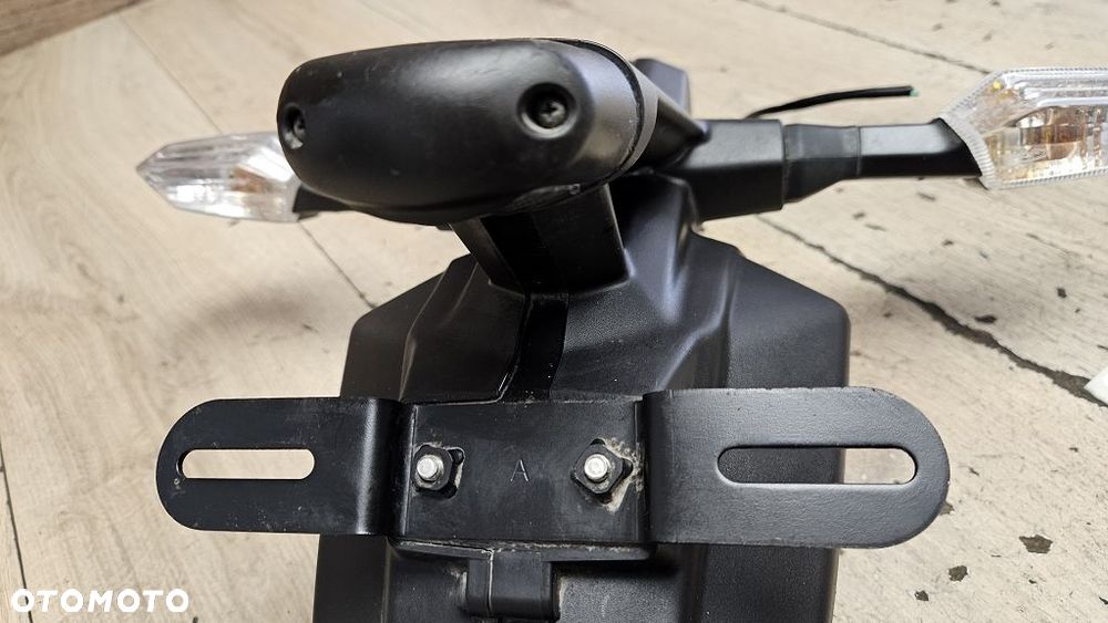 Uchwyt tablicy kierunkowskazy Kawasaki Versys 650 - 8