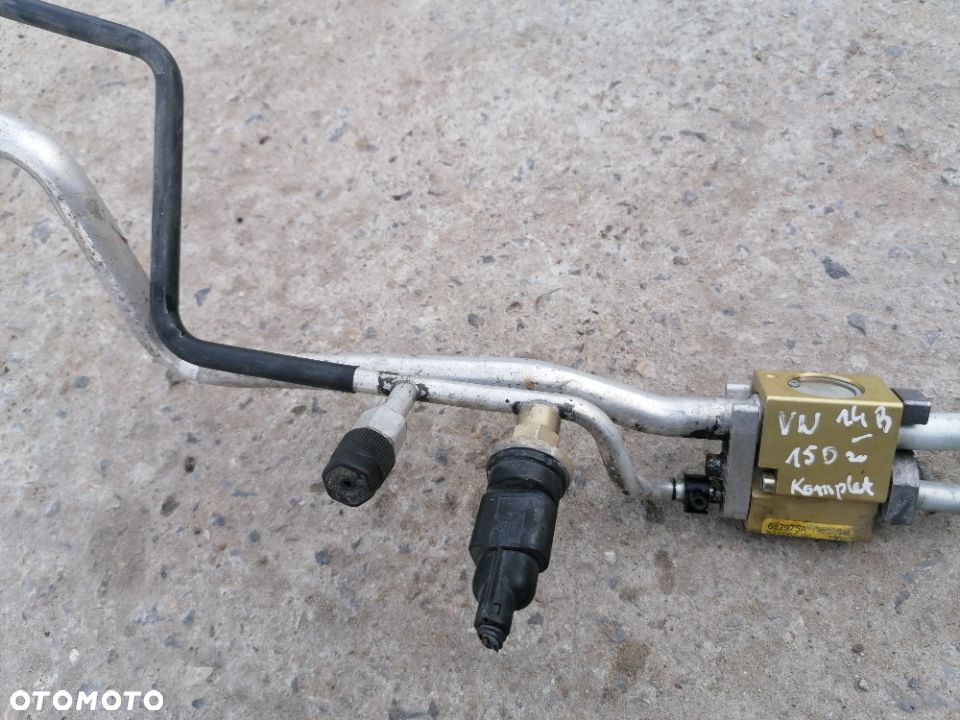 VW GOLF IV BORA 1.4 1.6 BENZYNA MPI PRZEWODY KLIMATYZACJI CZUJNIK ZAWÓR 662975A - 2