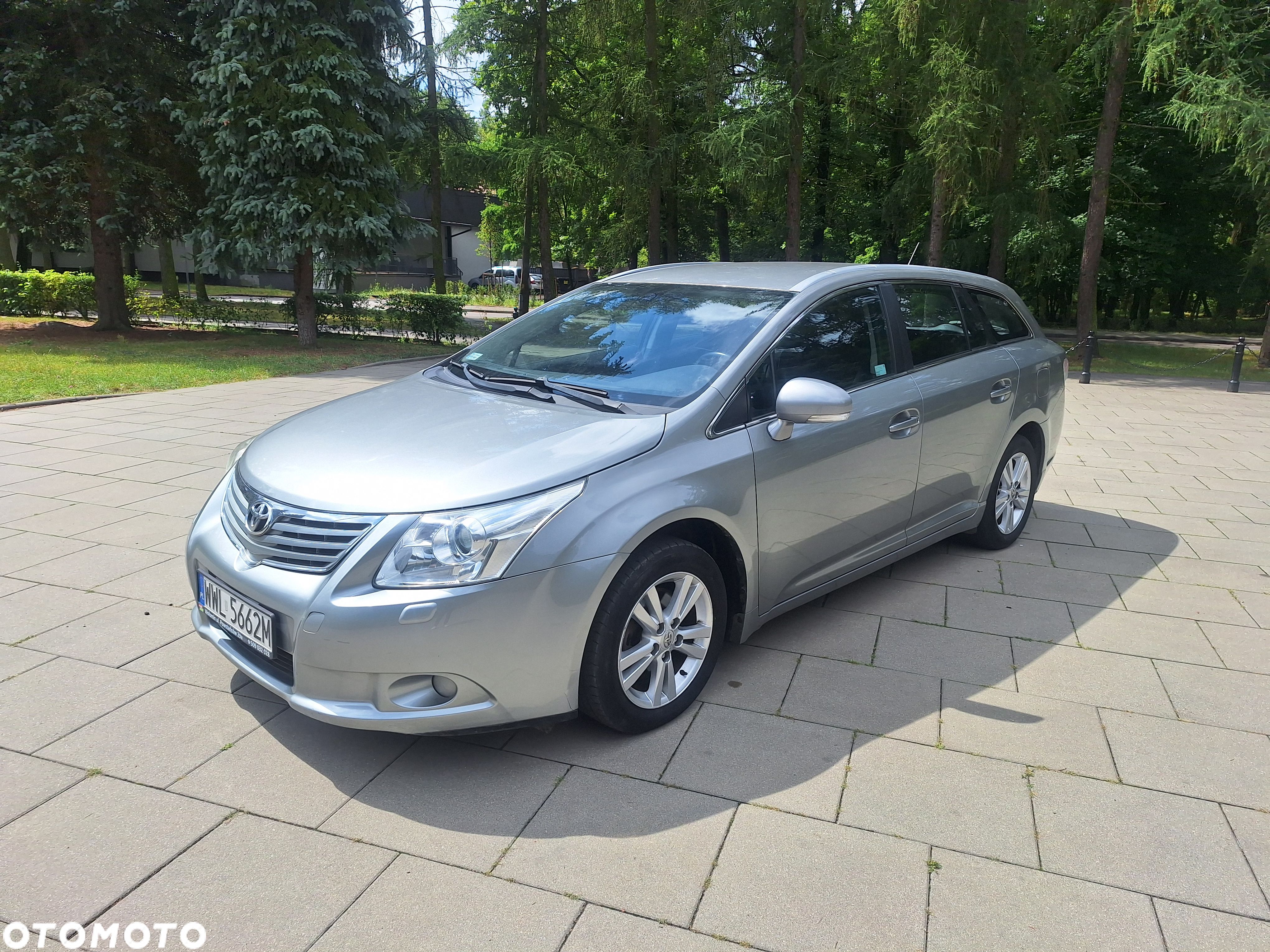 Toyota Avensis - 1