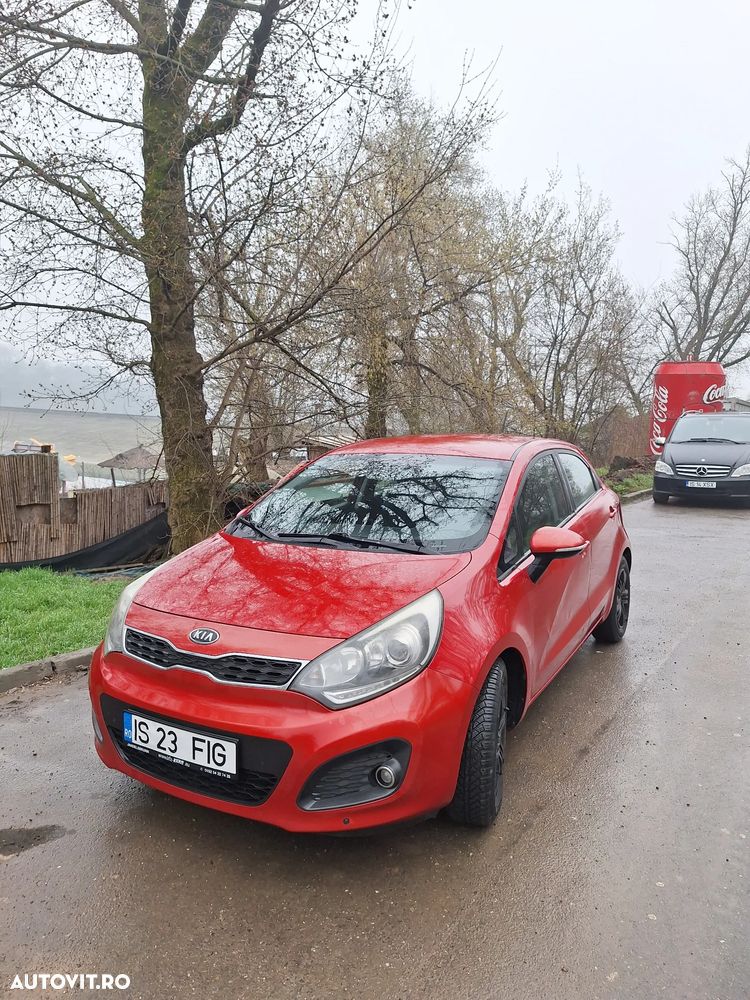 Kia Rio - 2