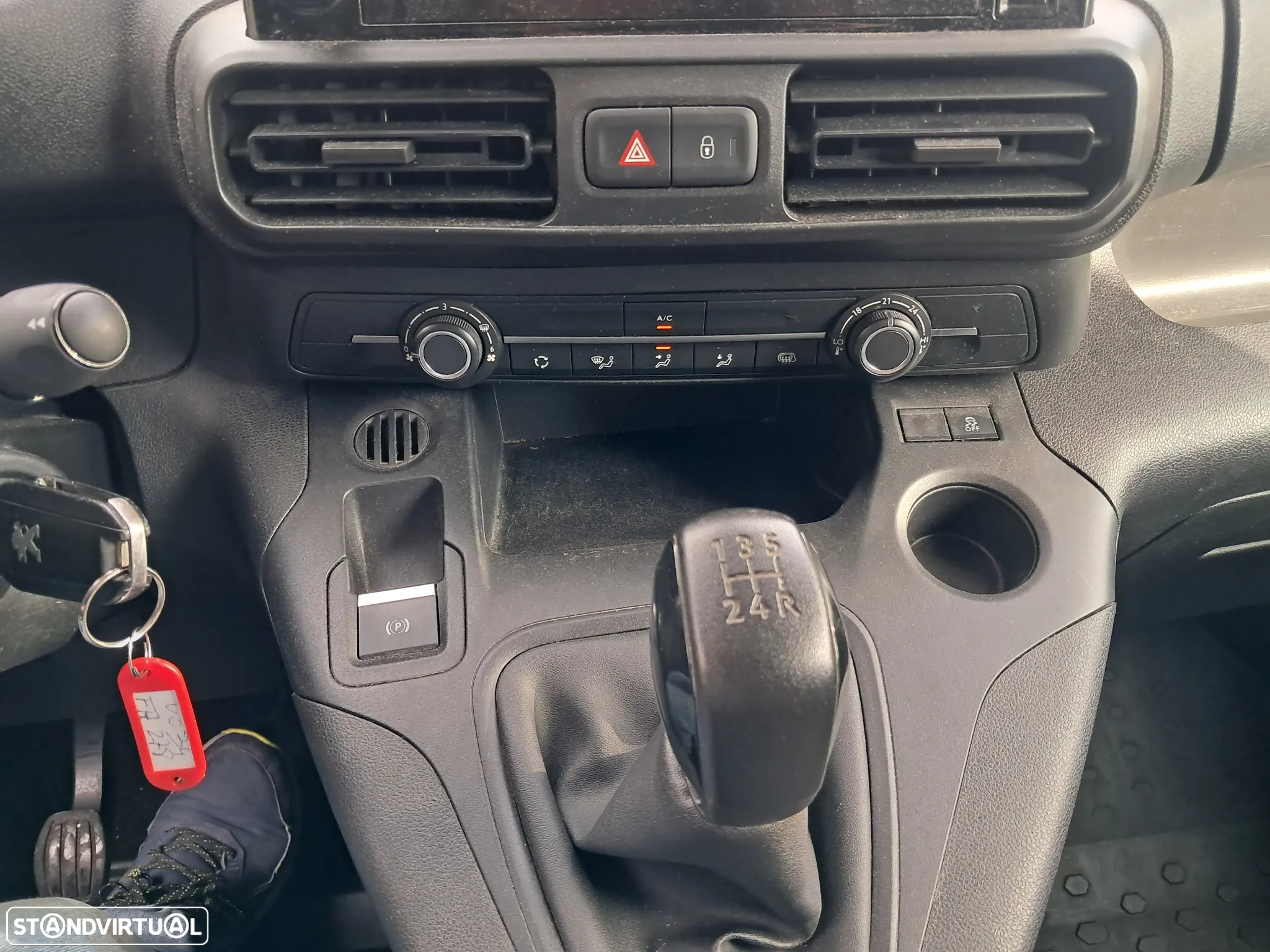 Peugeot Partner 1.6 hdi full extras IVA dedutível - 11