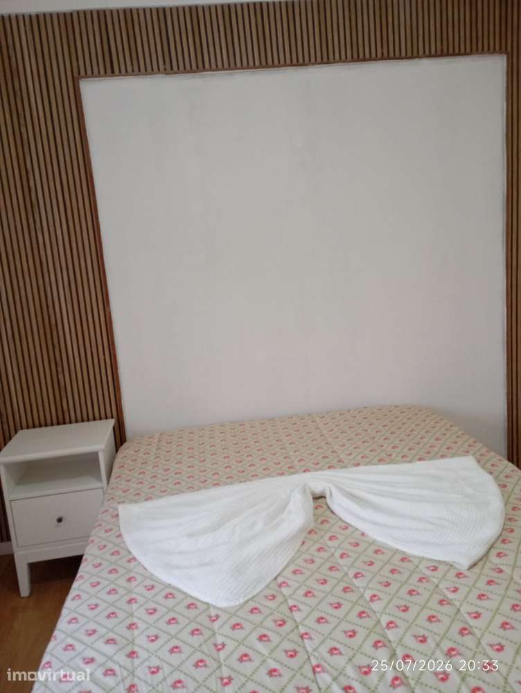 Quarto casal ou individual em edifício bem localizado com mobília - Grande imagem: 5/10