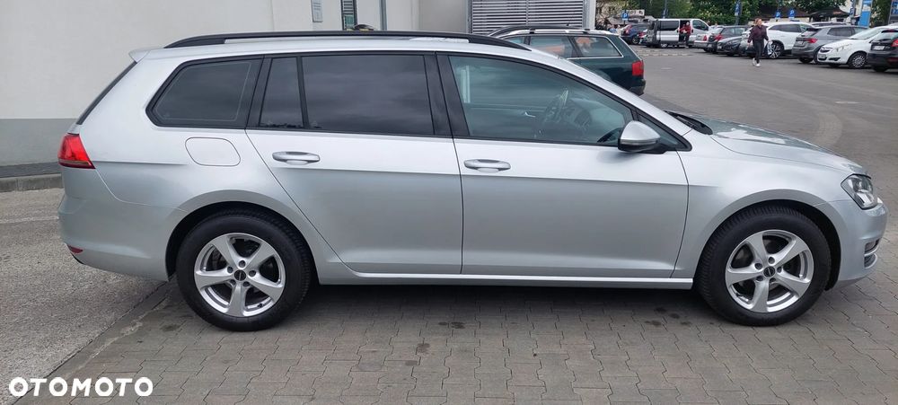 Volkswagen Golf 1.6 TDI BlueMotion Comfortline - 8