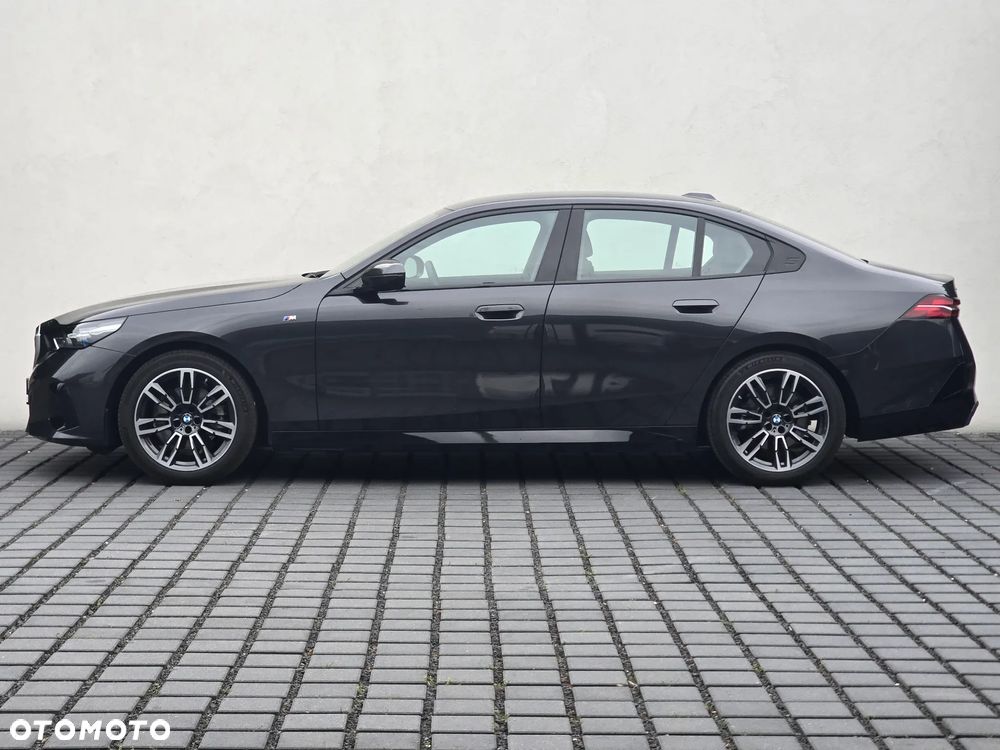 BMW Seria 5 520d xDrive mHEV M Sport - 4