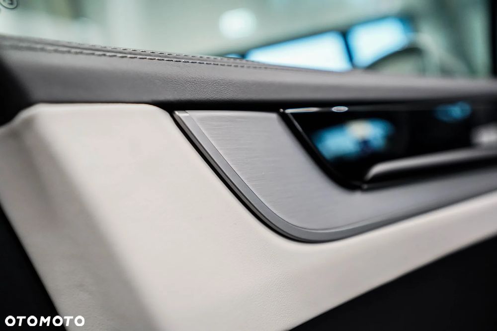 Porsche Cayenne S E-Hybrid PHEV Black Edition - 26
