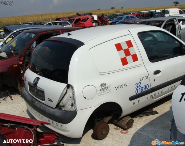 Dezmembrez piese Renault Clio 2005