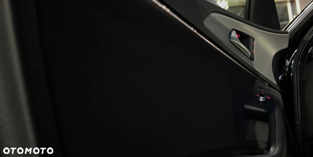 Audi A6 Avant 2.0 TDI ultra S tronic - 38