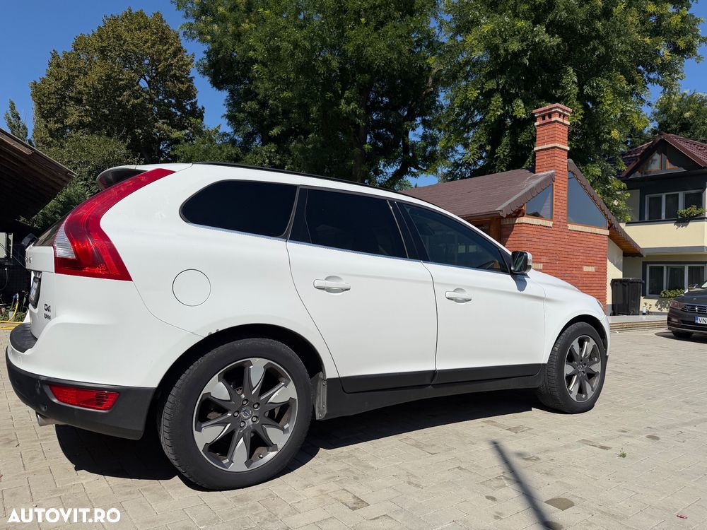 Volvo XC 60 D3 2.4D AWD AT6 Kinetic - 4