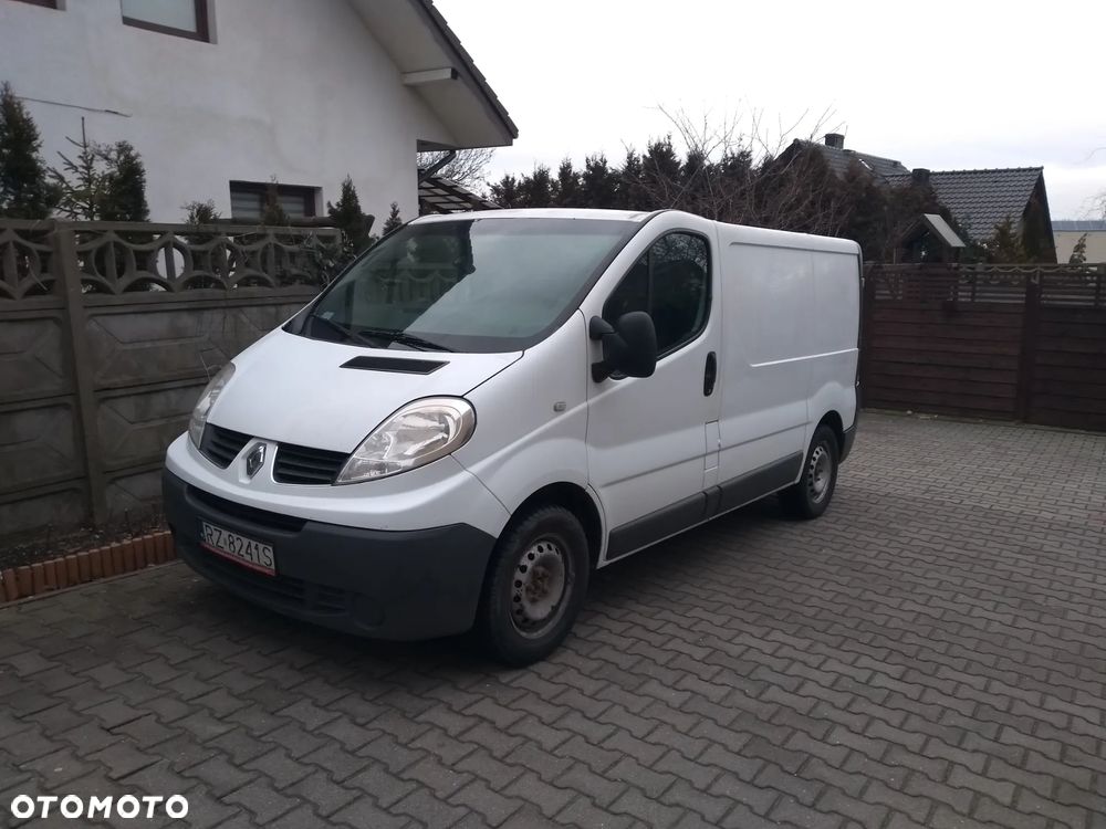Renault Trafic - 1