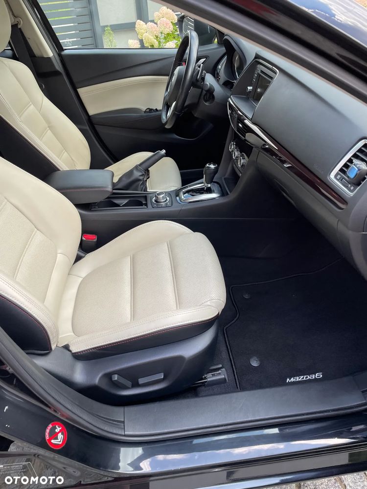 Mazda 6 - 4