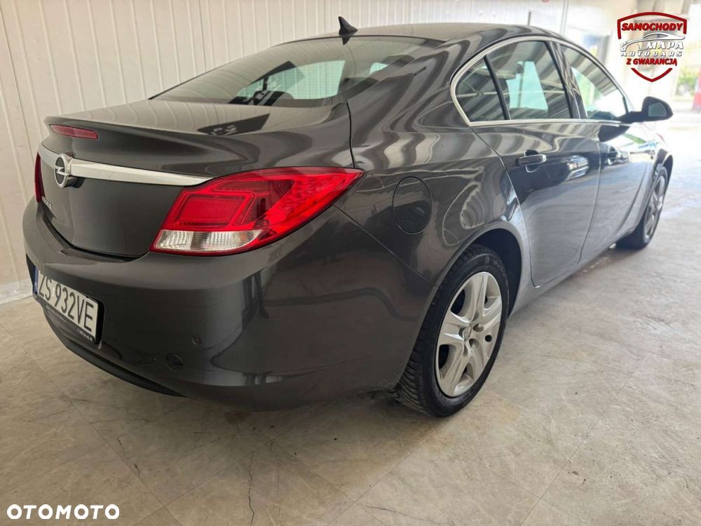 Opel Insignia - 22