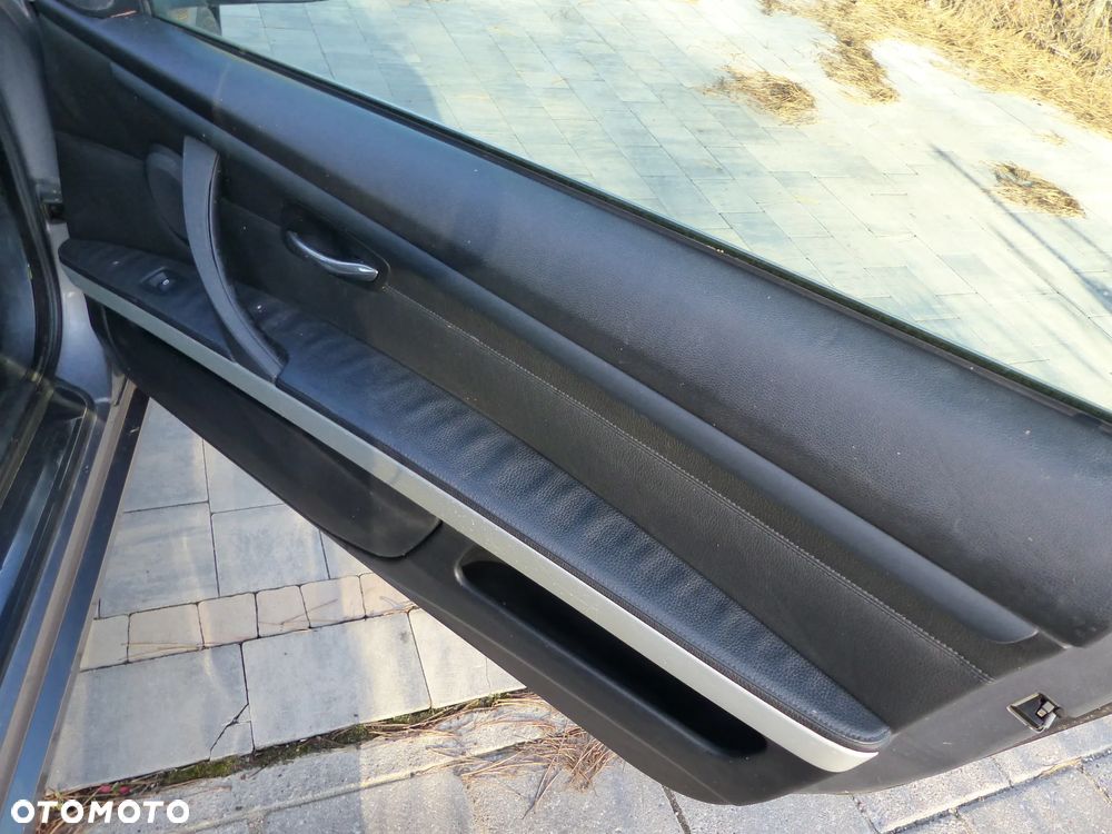 BMW Seria 3 335i Coupe Edition Exclusive - 25