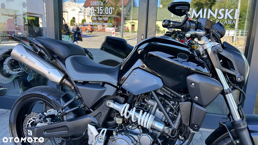 Yamaha MT - 3