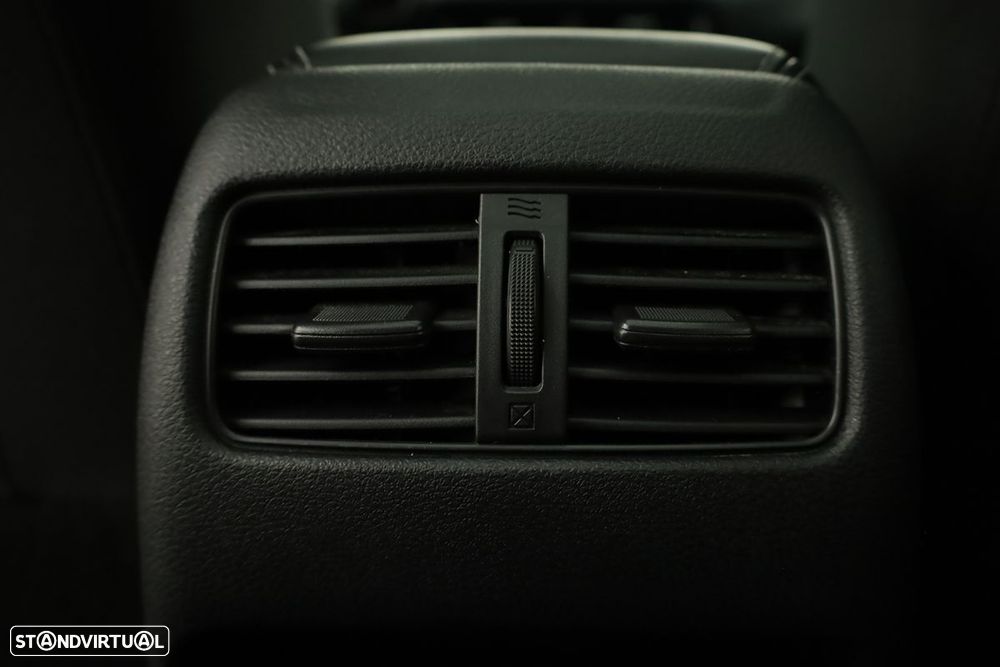 Nissan Qashqai 1.3 DIG-T N-Connecta LED Xtronic - 23