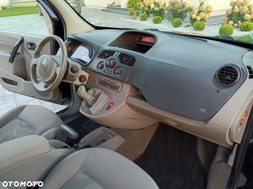 Renault Kangoo 1.6 8V Happy Family - 11