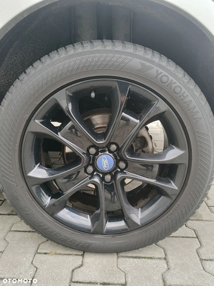 Ford Kuga - 19