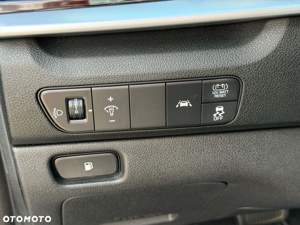 Kia Niro 1.6 GDI Hybrid M - 17