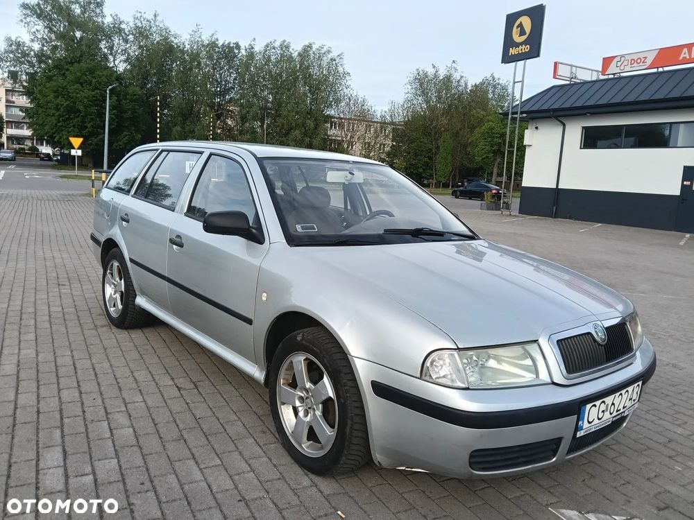 Skoda Octavia 1.6 Ambiente - 7