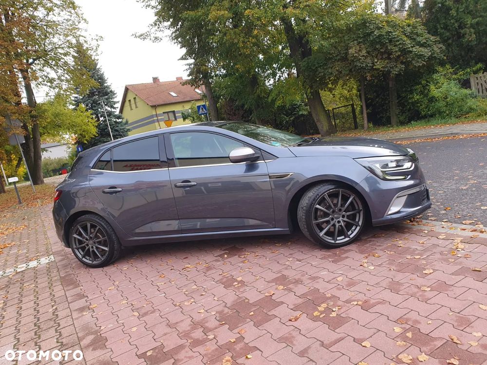 Renault Megane ENERGY TCe 205 EDC GT - 36