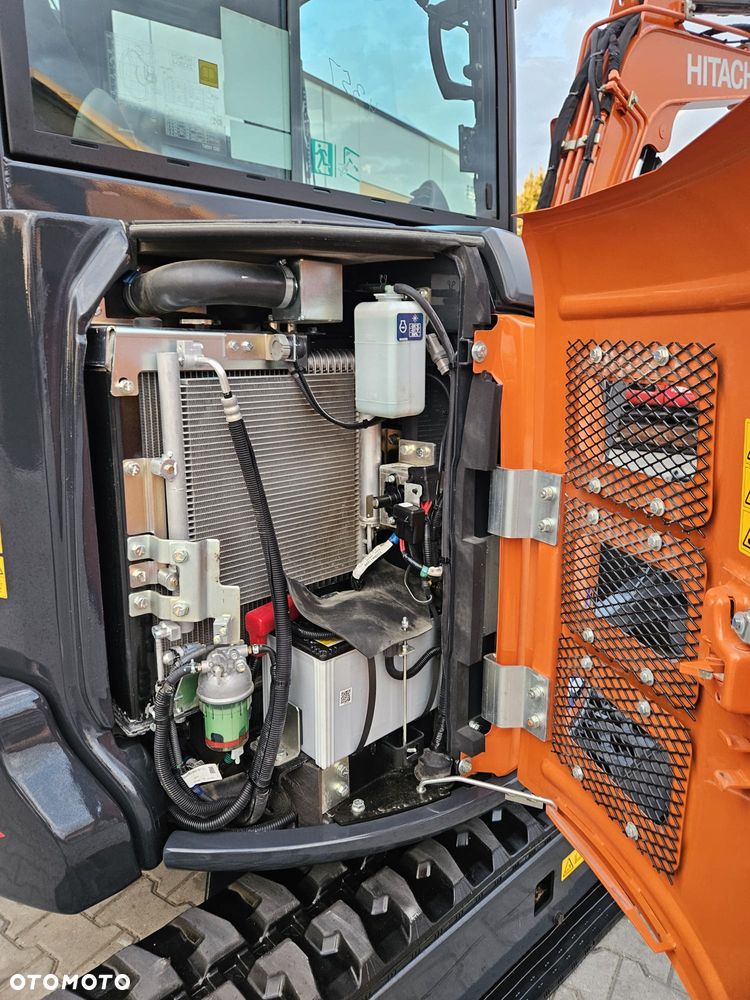 Hitachi DEMO , 229 godzin 2025 rok . ZX33U-6 ZX33 ZX33-6 ZX26 ZX 33 U - 6 | 2025 | DEMO Wersja | 229 mth | MINIKOPARKA - 25