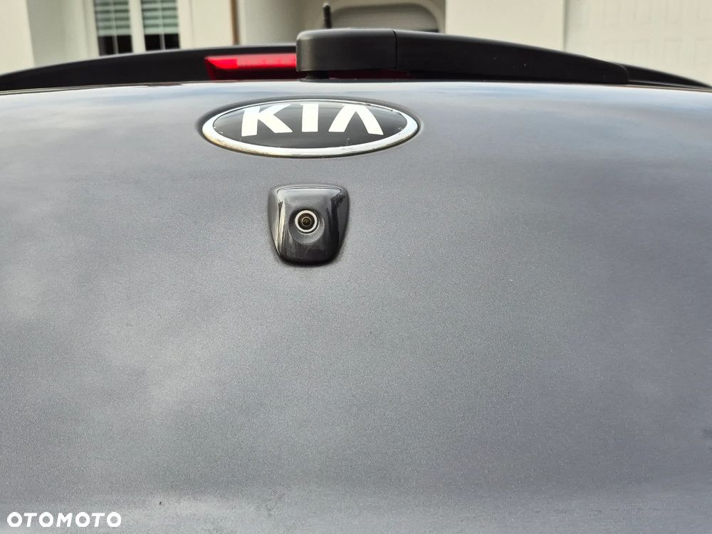 Kia Ceed 1.4 CVVT Dream Team Edition - 9