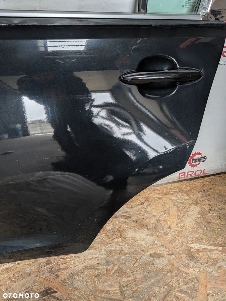 DRZWI TYLNE LEWE KIA SPORTAGE III 11'   1K - 3