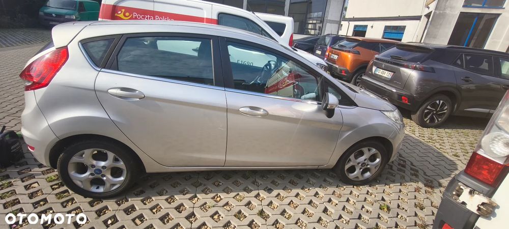 Ford Fiesta - 5