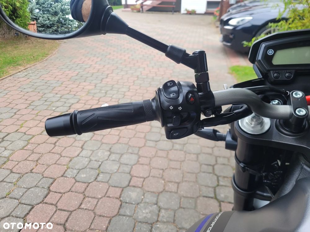 Yamaha FZ8 - 33