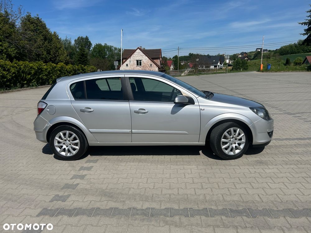 Opel Astra 1.8 Elegance - 4