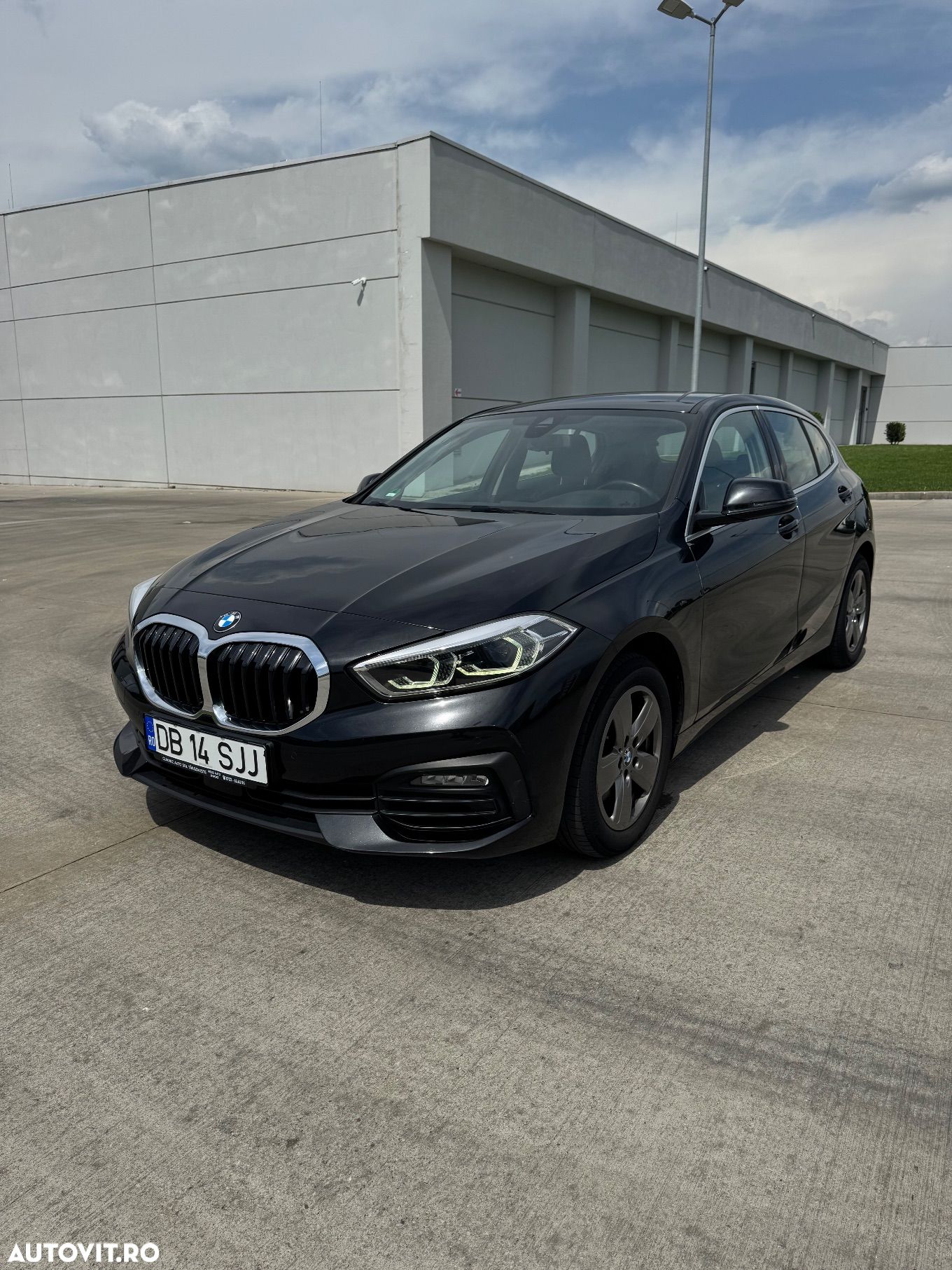 BMW Seria 1 118i Aut. - 1