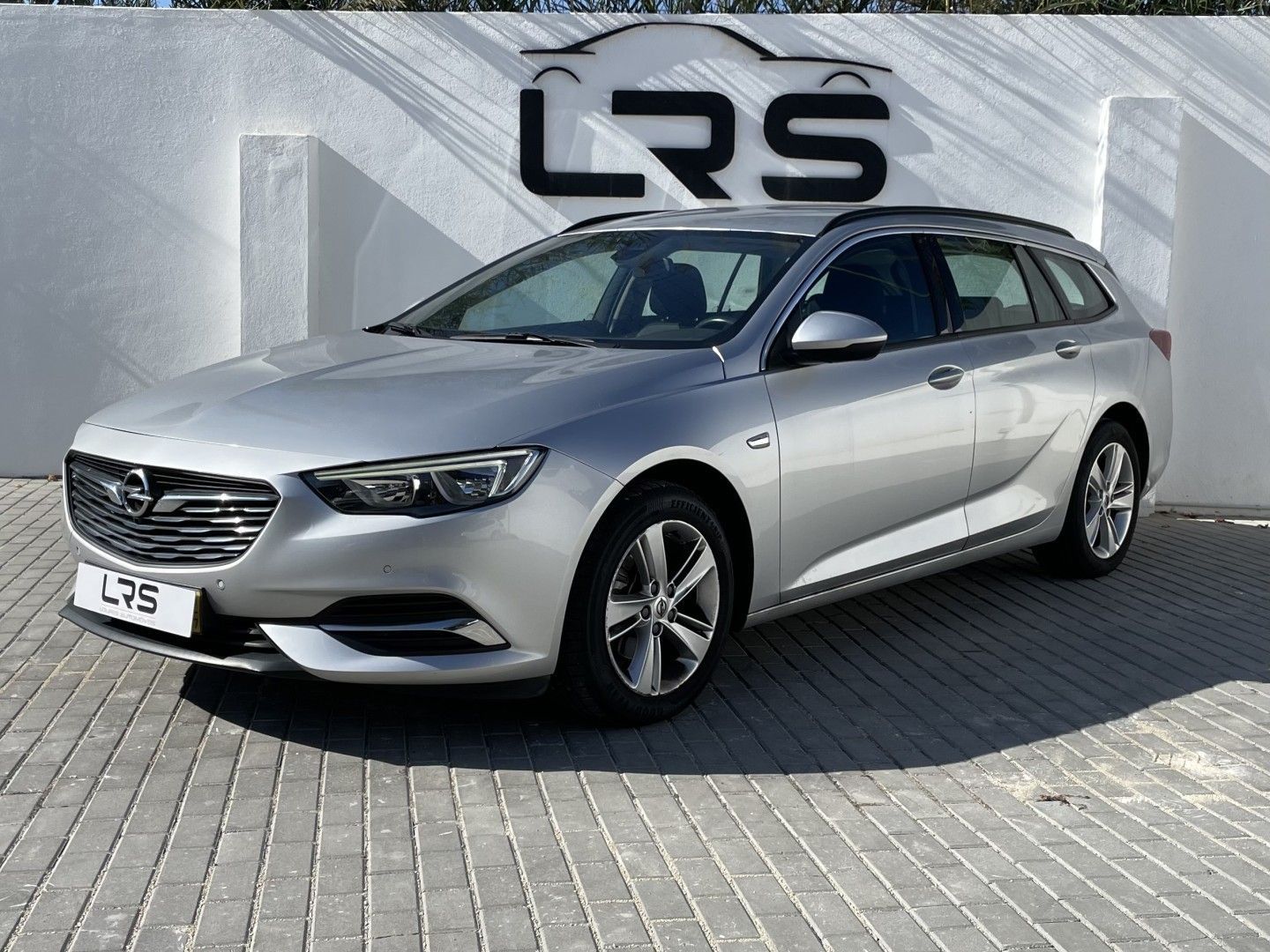 Opel Insignia Sports Tourer 1.6 CDTi Business Edition - 1