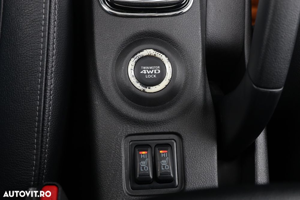 Mitsubishi Outlander 2.0 4WD Plug-In Hybrid - 21