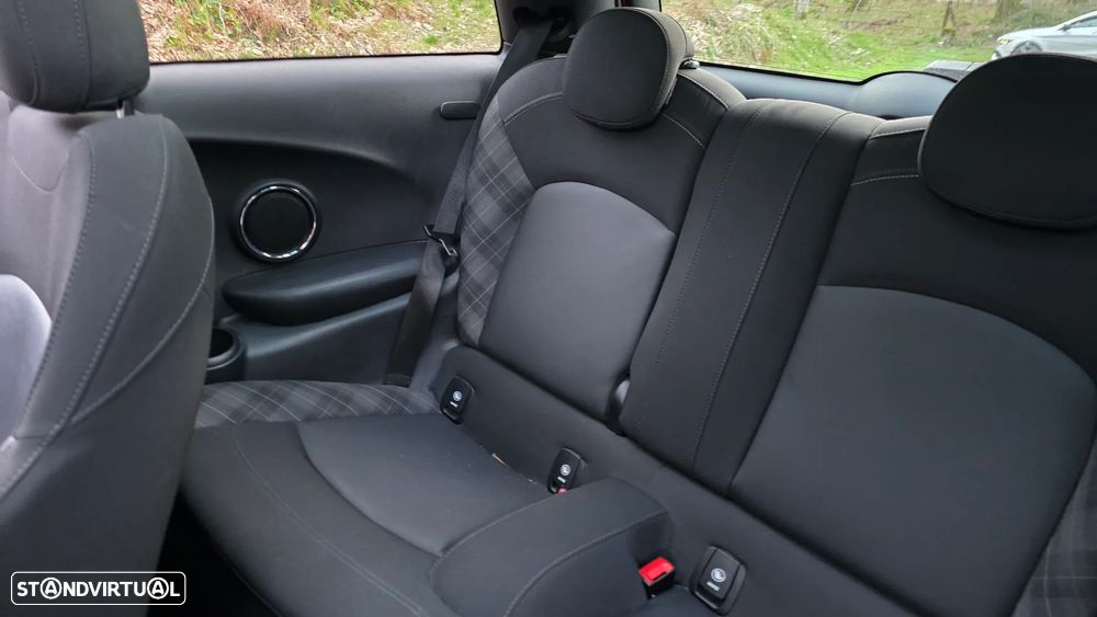 MINI 3 Portas Cooper D Aut. Seven Chili - 19