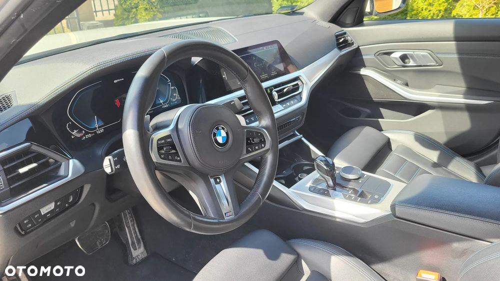 BMW Seria 3 330e M Sport sport - 9