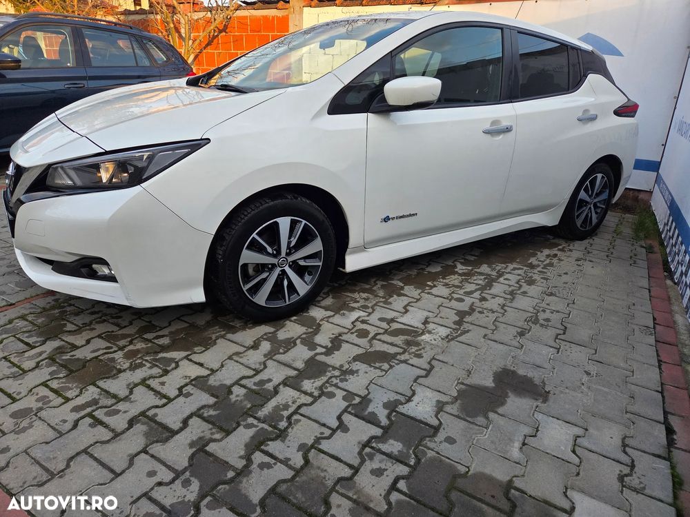 Nissan LEAF - 3