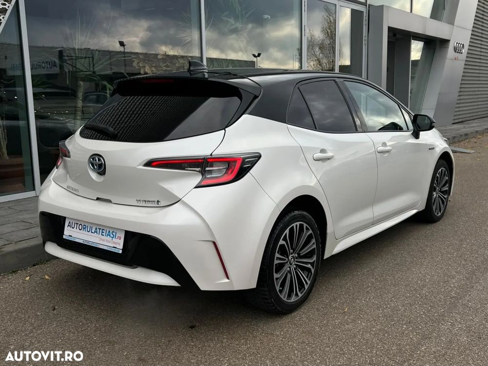 Toyota Corolla 1.8 HSD Dynamic Bi-tone - 3