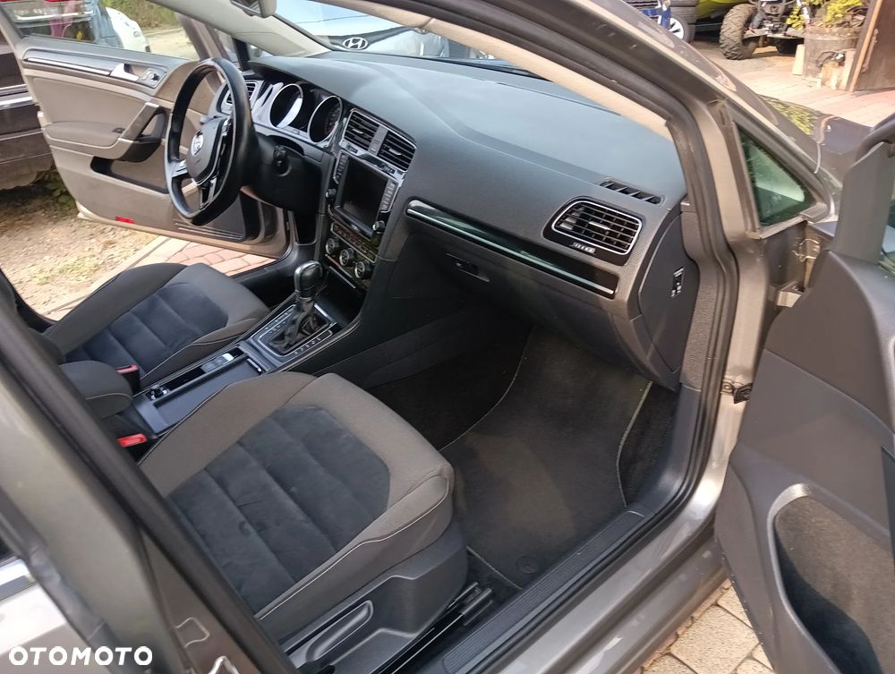 Volkswagen Golf 1.4 TSI BMT Highline DSG - 17