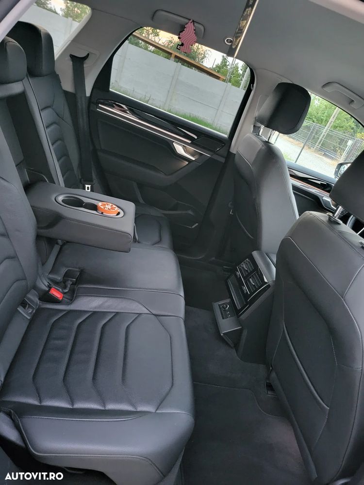 Volkswagen Touareg V6 TDI Elegance - 4