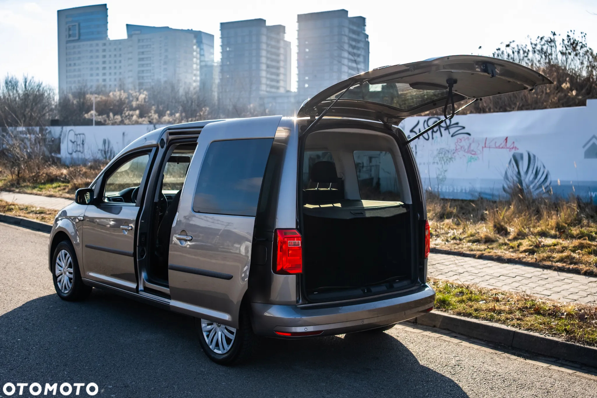Volkswagen Caddy 1.4 TSI Comfortline - 15