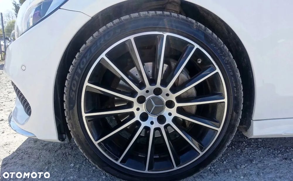 Mercedes-Benz Klasa C 200 4-Matic 9G-Tronic - 20