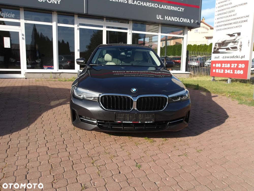 BMW Seria 5 520d Efficient Dynamics Edition Luxury Line - 2
