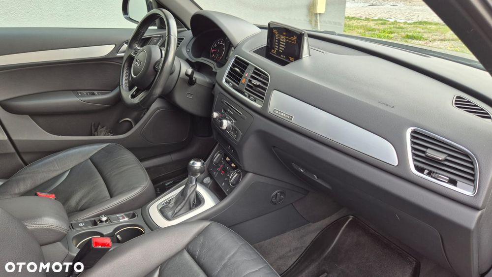 Audi Q3 - 18