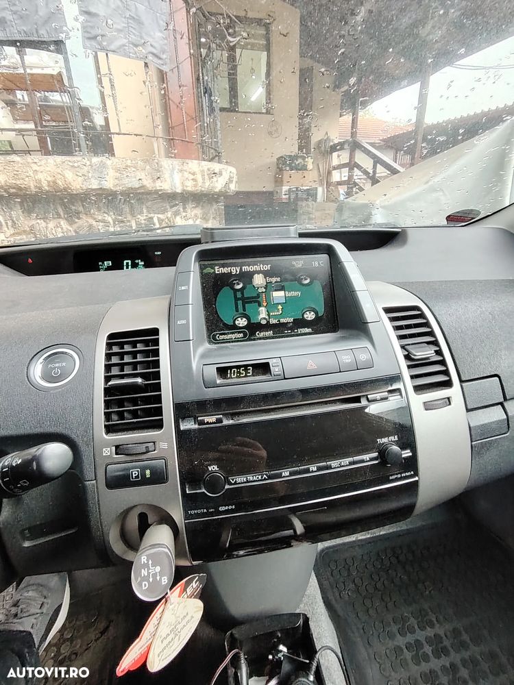 Toyota Prius (Hybrid) Luna - 6
