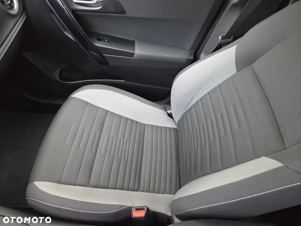 Toyota Auris - 24