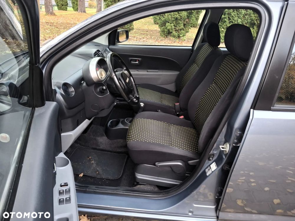 Daihatsu Sirion 2008 photo 5