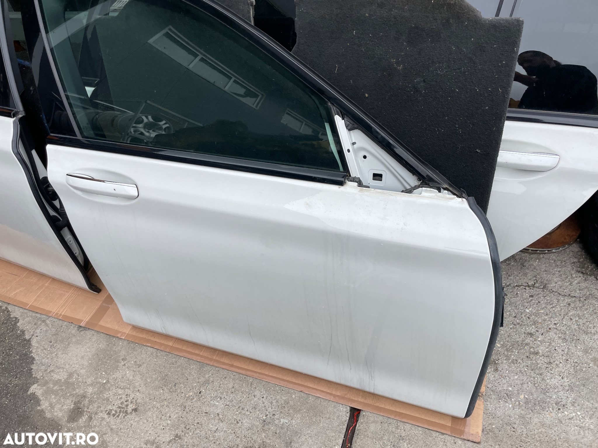 Ușă uși stanga dreapta față spate bmw seria 7  g11 scurt și g12 lung mâner geam perdelute spate lumini ambientale broasca cu soft clouse oglindă oglinzi - 12