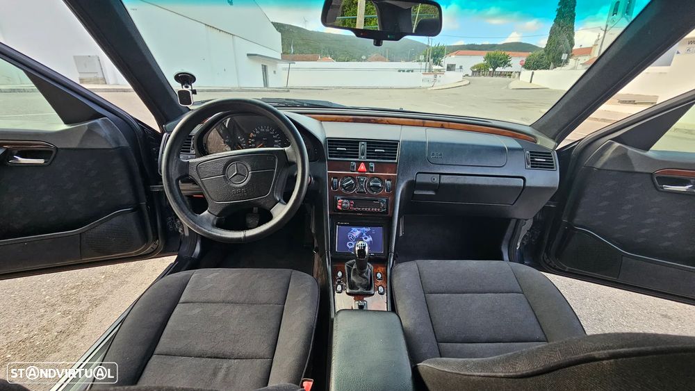 Mercedes-Benz C 220 D Elegance - 12